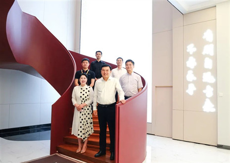 热烈欢迎省委统战部张部长一行莅临z6尊龙凯时股份有限公司指导工作！